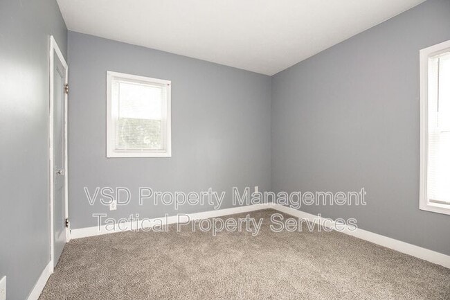 Building Photo - 3486 W 60th St