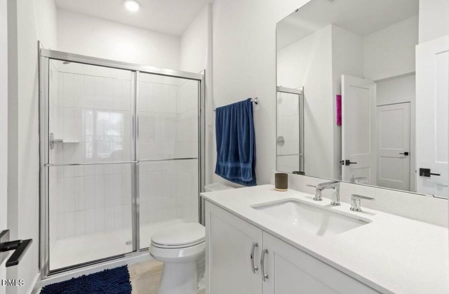 Building Photo - Room in Townhome on Billingshurst Wy
