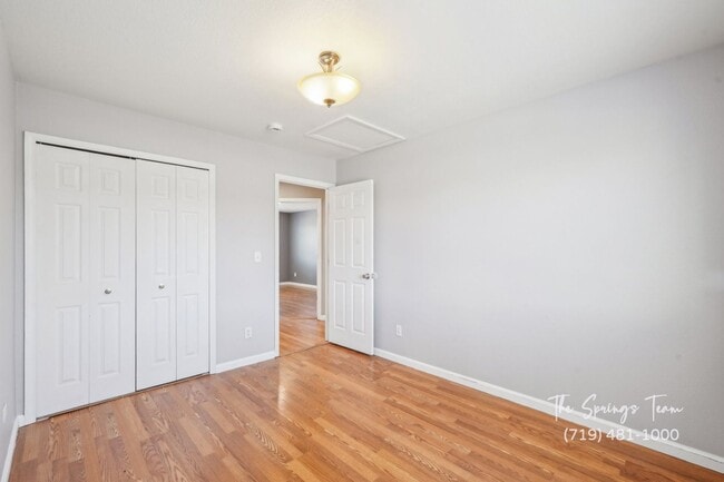 Building Photo - CHARMING 4-BEDROOM HOME NEAR FORT CARSON IN GLEN AT WIDEFIELD - Security Deposit Waiver Available