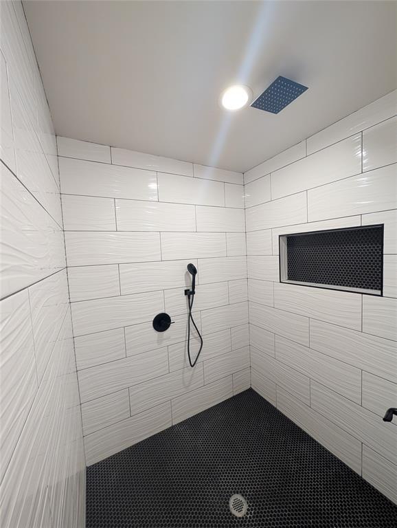 Building Photo - 405 NW 115th St