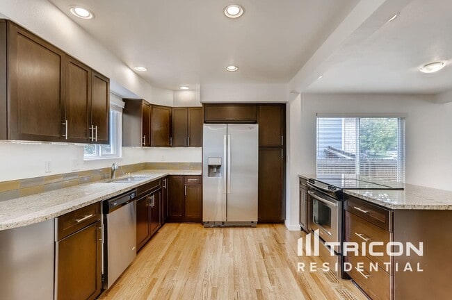 Building Photo - 12454 W 85th Ave
