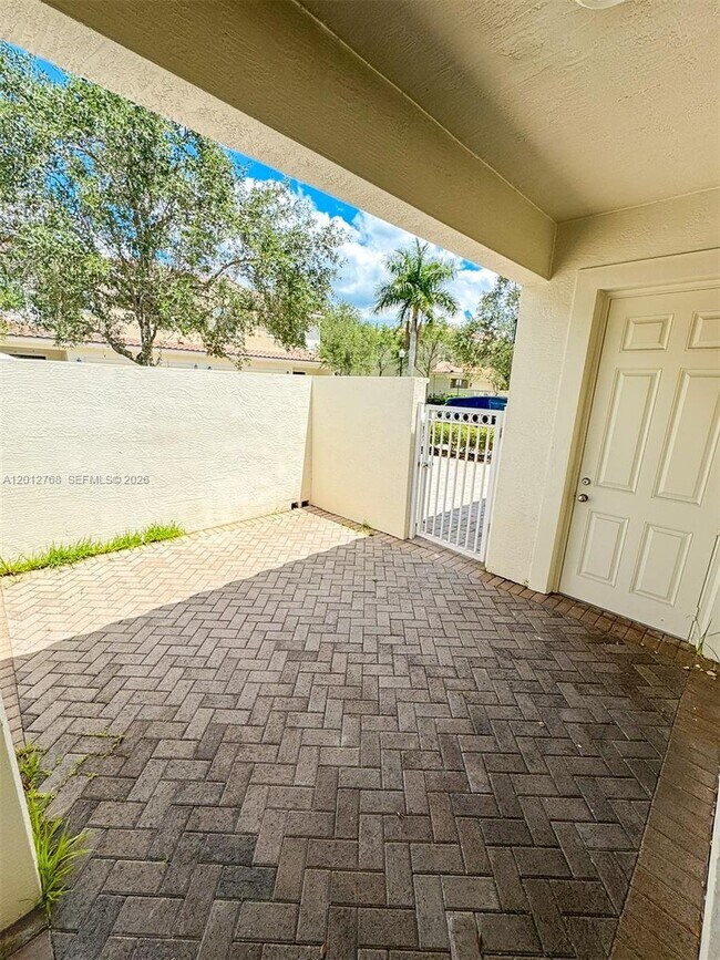 Building Photo - 3210 NW 126th Ave