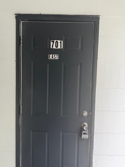 Building Photo - 701 N E St