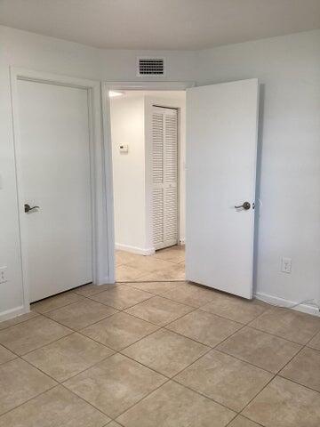 Building Photo - 1011 Crystal Way