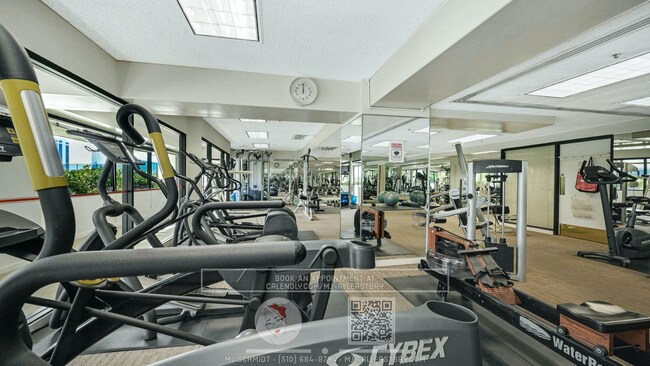 Building Photo - Views Views!!! Large 1 bdrm / 1 Bth with s...