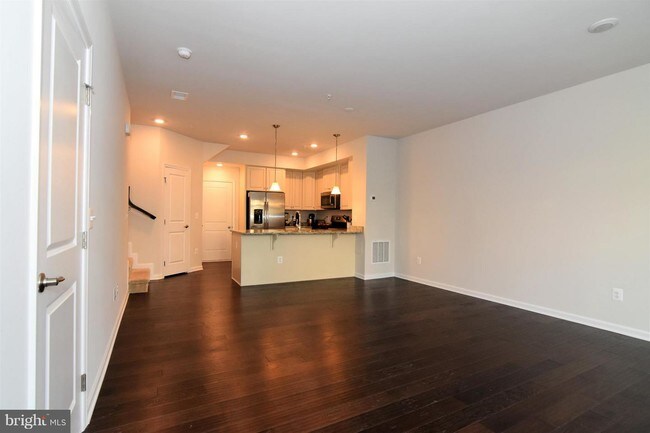 Building Photo - 3544 Briarwood Dr