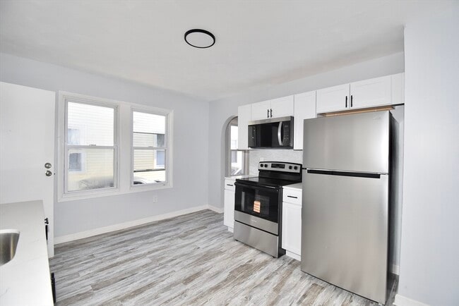 Building Photo - 46-48-48 Wait St