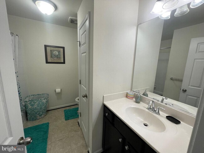 Building Photo - 7879 River Rock Way