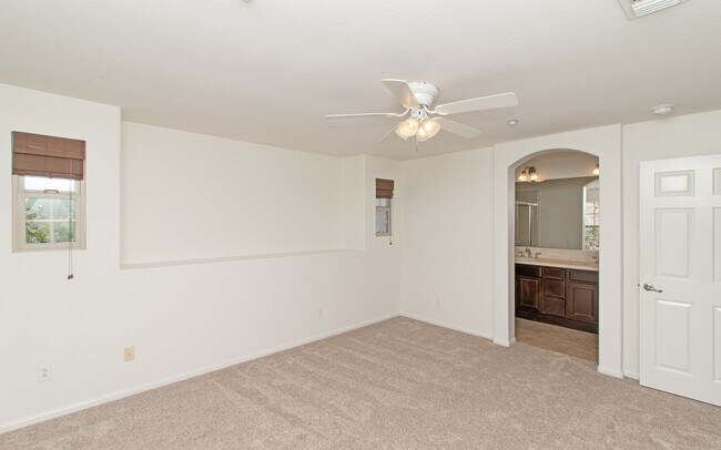 Building Photo - 2110 Silverado St