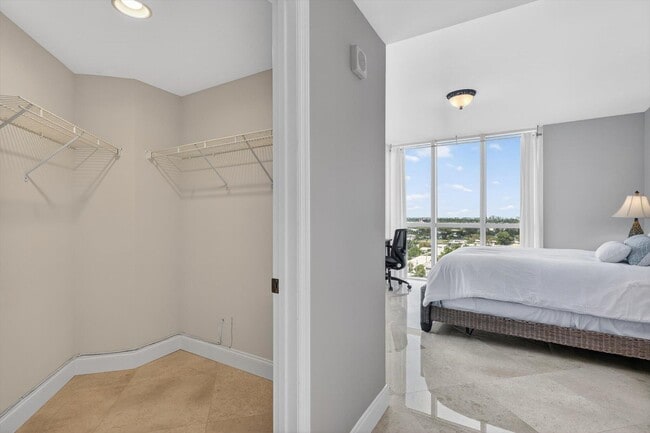 Building Photo - 801 Briny Ave