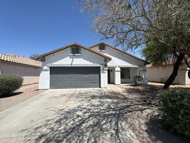 Building Photo - 513 S 115th Dr