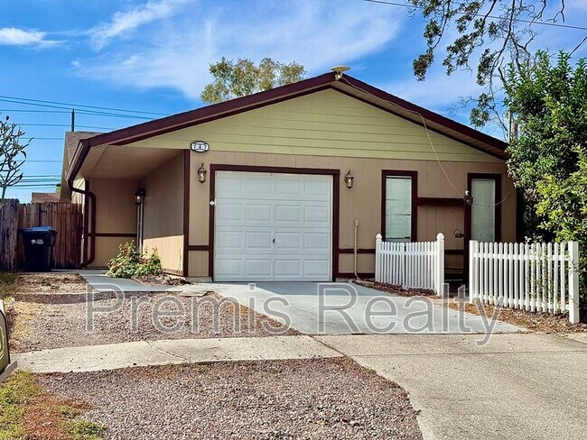 Primary Photo - 747 Brook St NE