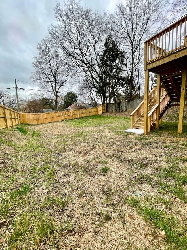 Building Photo - 323 50th Ave N