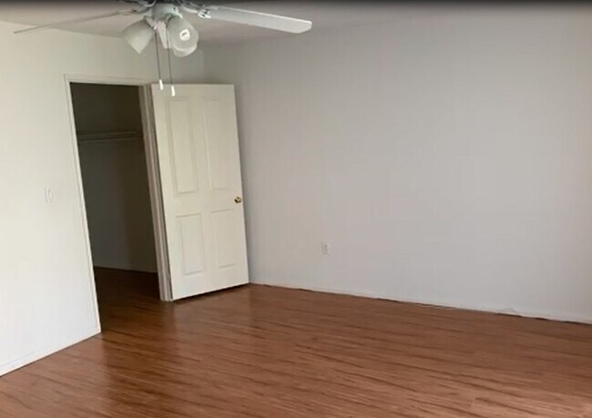 Building Photo - 4501 Cedros Ave