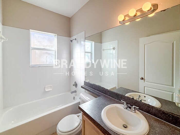 Building Photo - 1837 Atlantic Dr