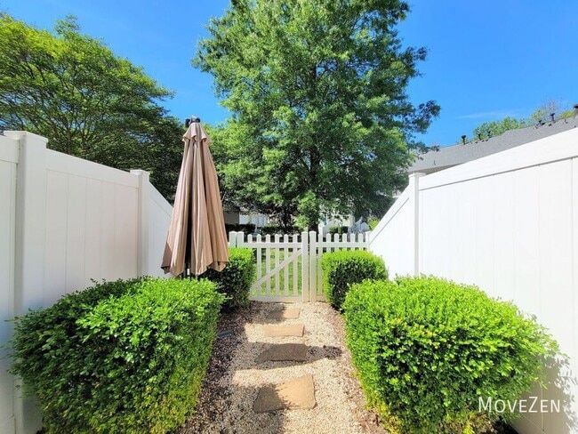 Building Photo - 1812 Lela Avenue