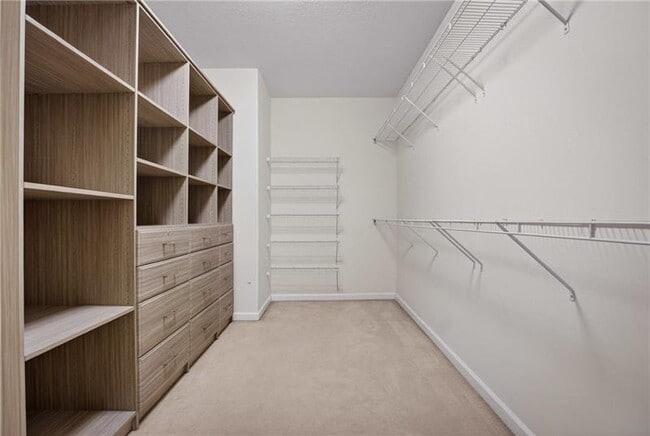 Building Photo - 402 Georgetowne Ct