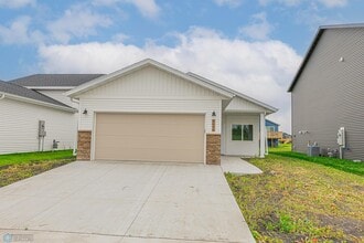 Building Photo - 6646 68th St S