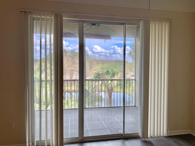 Building Photo - One Bedroom For Rent in New Tampa!