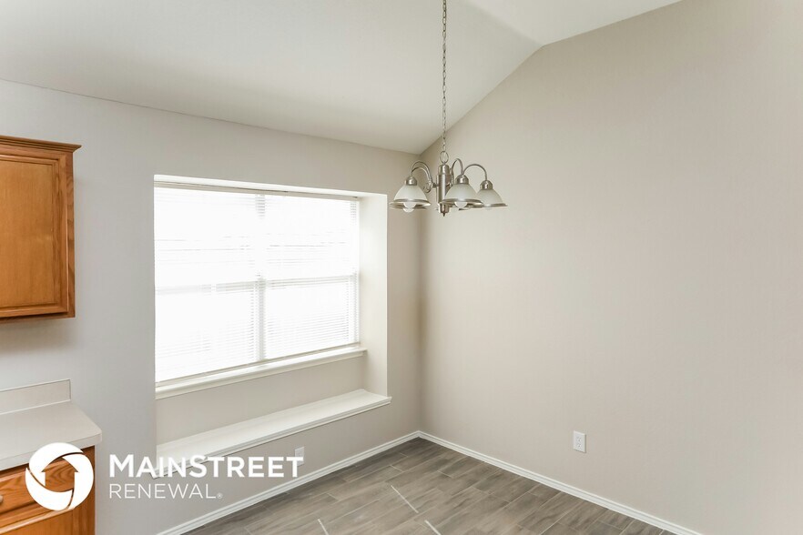 Building Photo - 1146 Weaver St