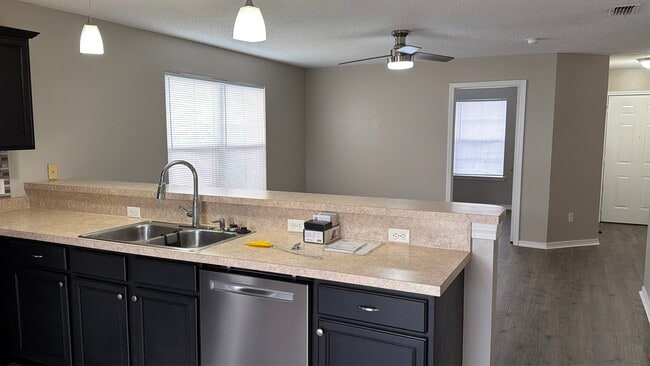 Building Photo - 5301 Fargo Ct