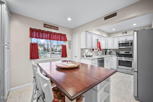 Building Photo - 316 Middlewood Rd