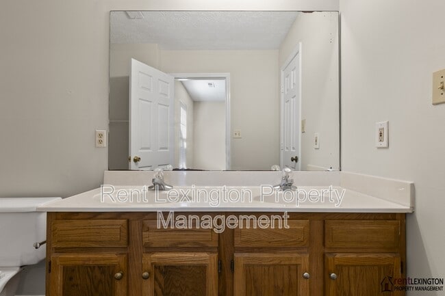 Building Photo - 116 Pleasant Ridge Way