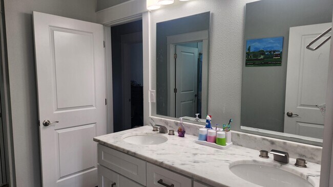 Building Photo - 9149 Timber Ln