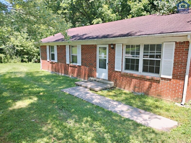 Building Photo - 174 Long Meadow Dr
