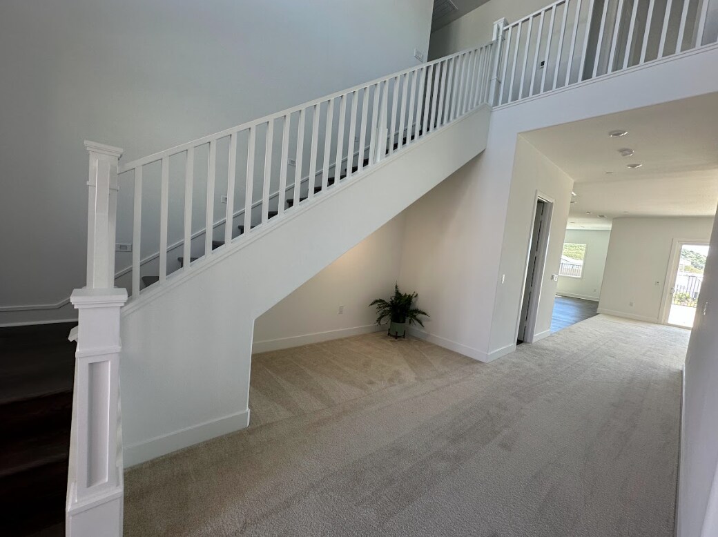 Building Photo - 24392 Calle La Roca