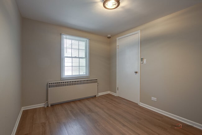 Building Photo - 47 Prairie Ave