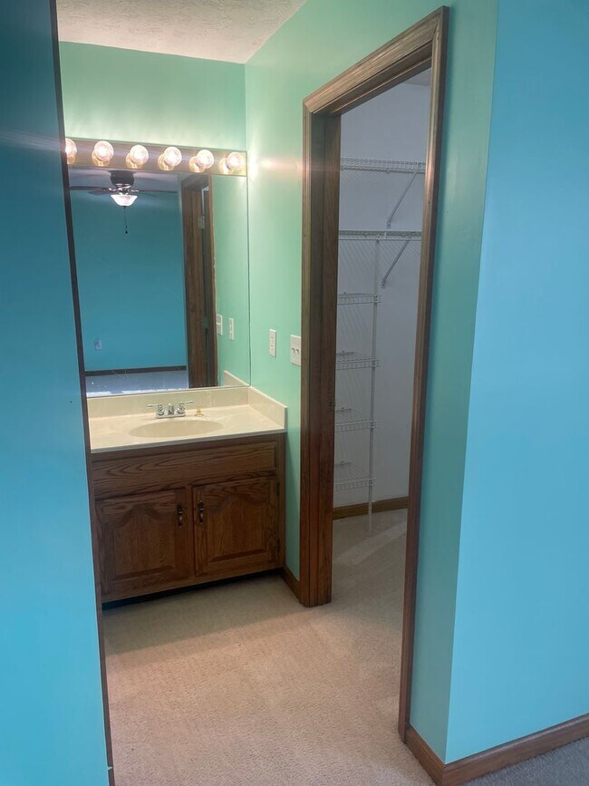 Building Photo - LaFollette 37766 - Charming Ranch-Style 3 ...