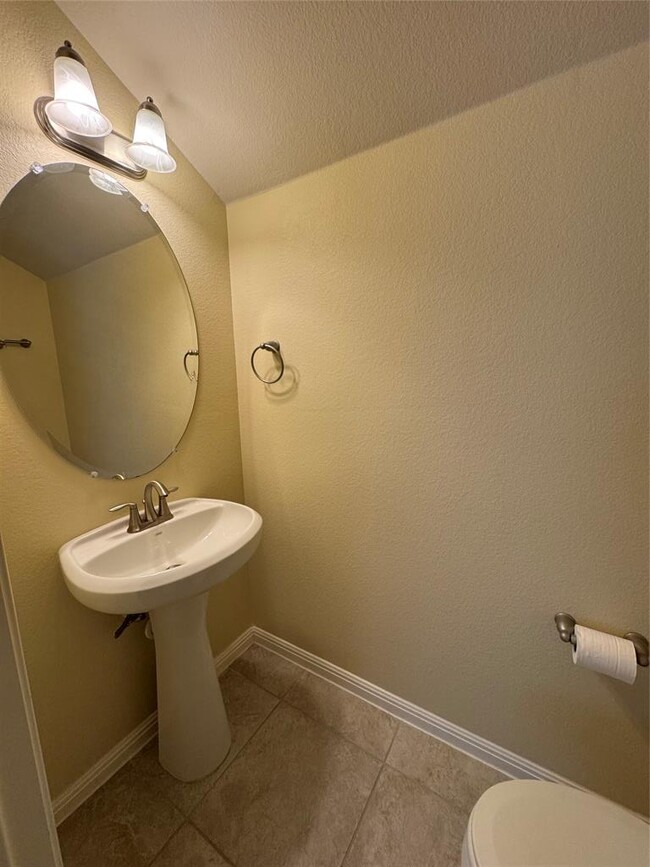 Building Photo - 104 Lake Whitney Ct
