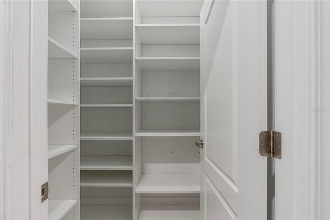 Building Photo - 19342 Paddock View Dr