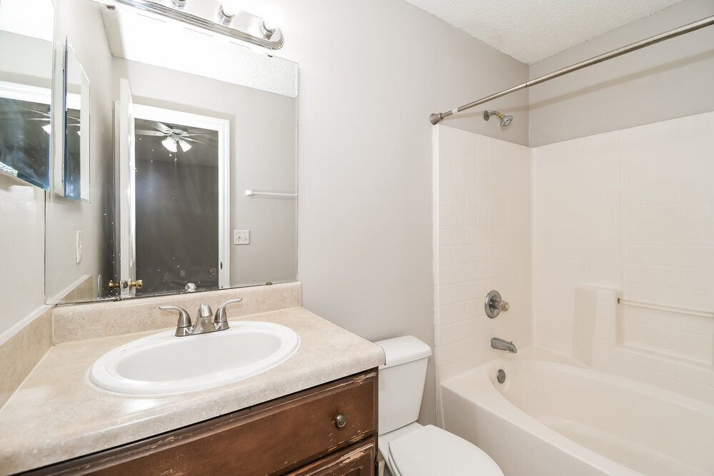 Building Photo - 3341 Volley Dr