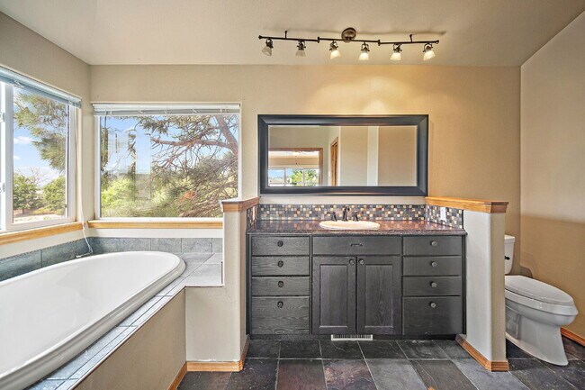 Building Photo - 8112 Old Exchange Dr