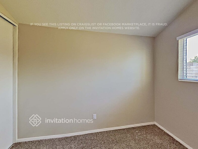 Building Photo - 27858 Crosspath Ave