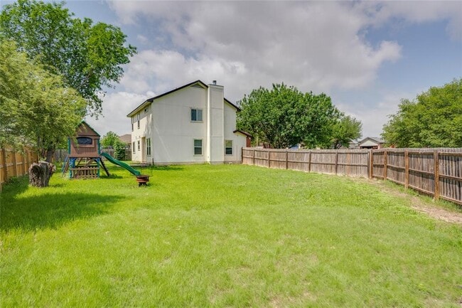 Building Photo - 348 Spillway Dr
