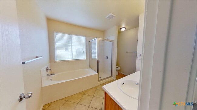 Building Photo - 105 Fishbaugh Ln