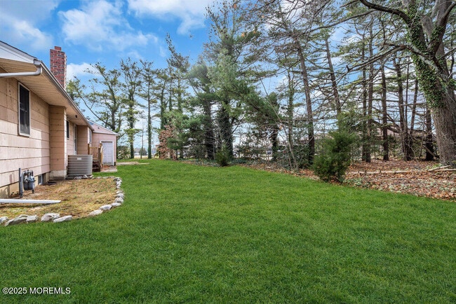 Building Photo - 918 Charles Dr