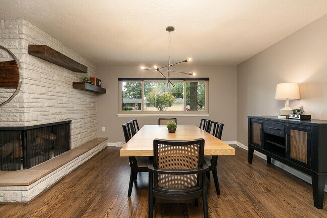 Building Photo - 1936 E Greenwood St