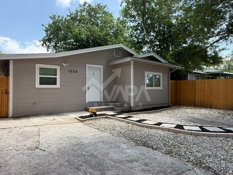 Building Photo - 1026 Flanders Ave
