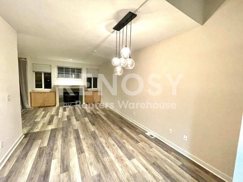 Building Photo - 15605 NE 91st Way