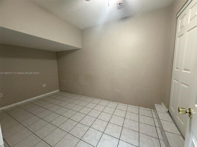Building Photo - 15801 SW 85th St