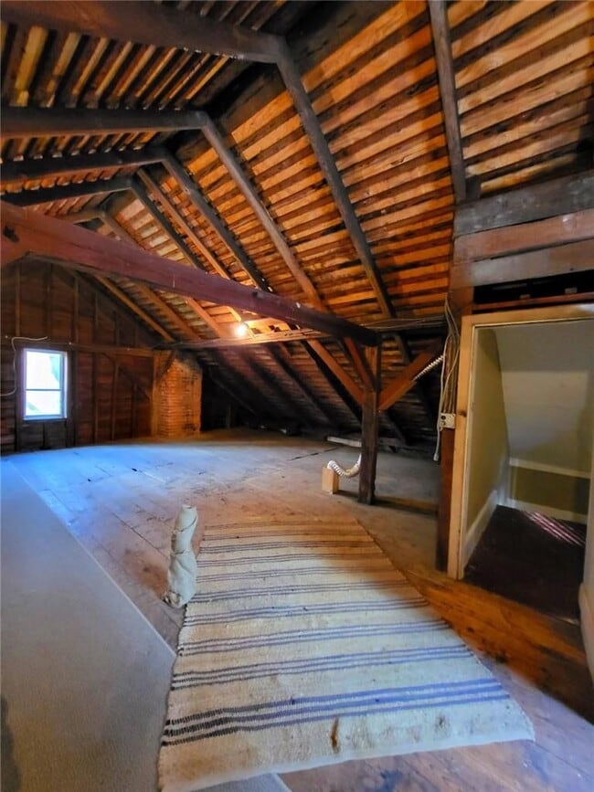 Building Photo - 126 West St