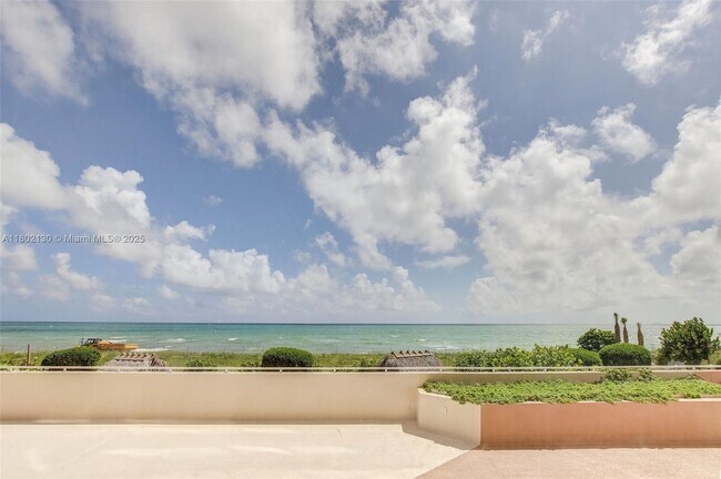 Building Photo - 6423 Collins Ave