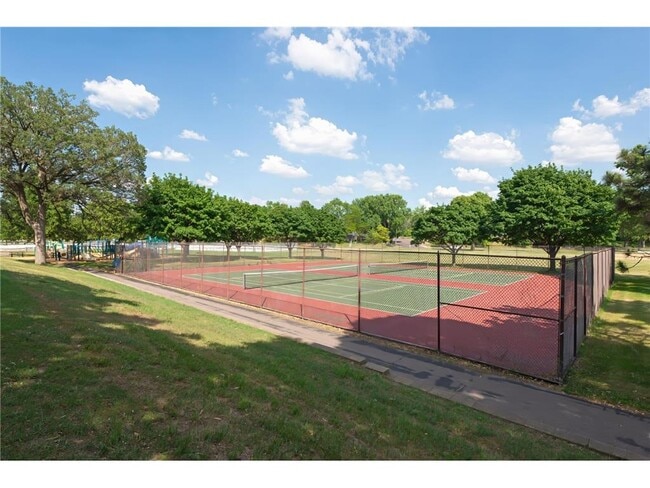 Building Photo - 3744 Perry Ave N