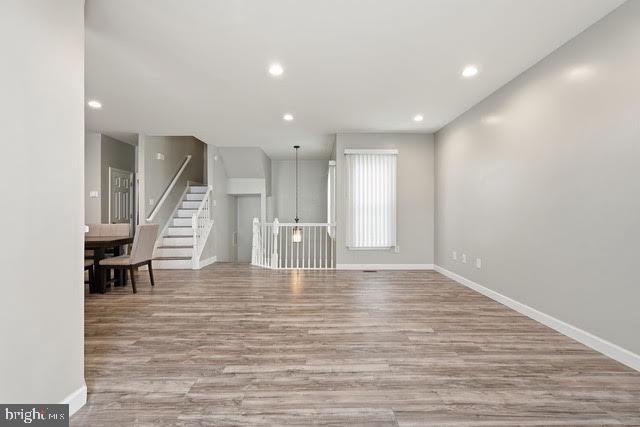 Building Photo - 44142 Shady Glen Terrace