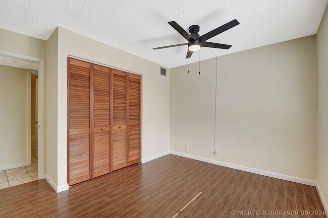Building Photo - 616 Sea Pine Way