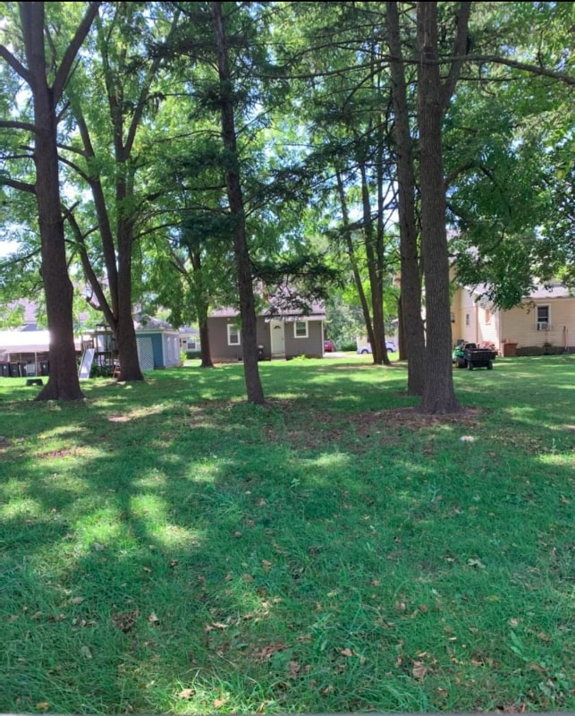 Building Photo - 132 Laquineo St